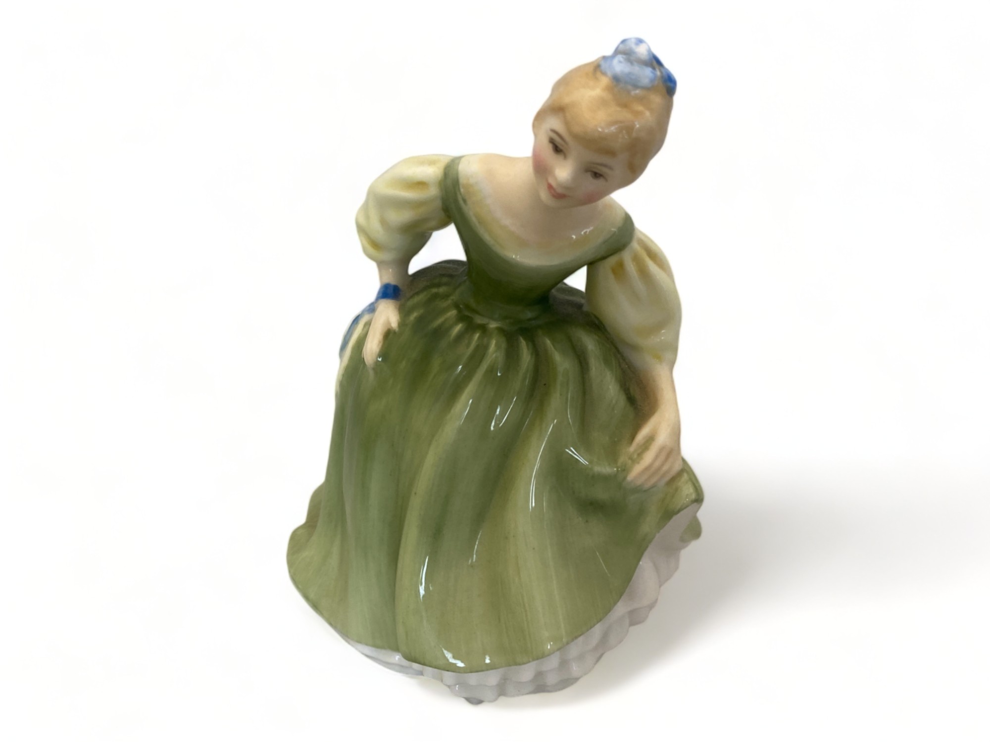 A collection of porcelain ladies by Royal Doulton, Coalport and Royal Worcester - Image 19 of 22