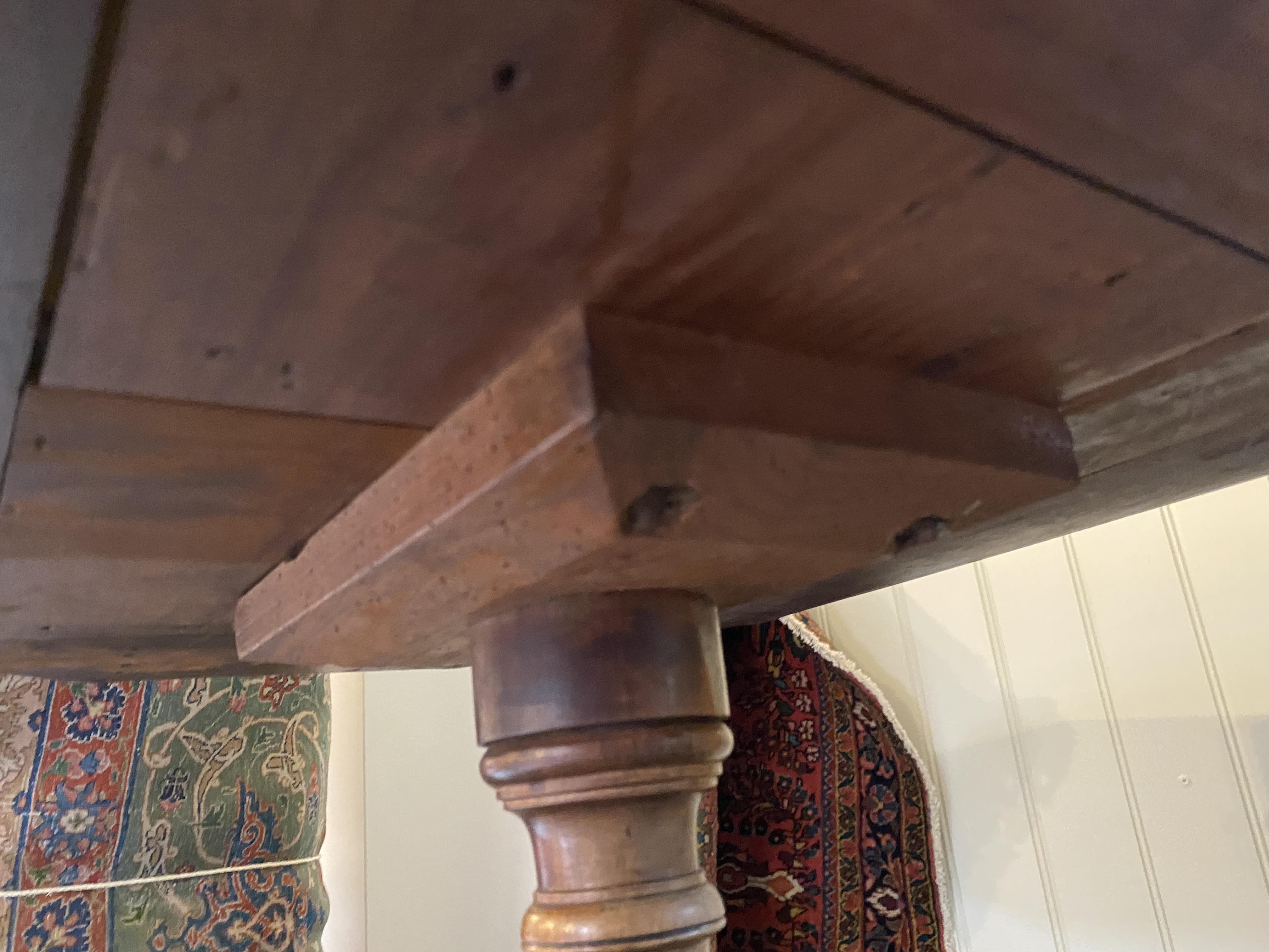 A small Regency mahogany and ebony marquetry octagonal centre table - Image 20 of 21