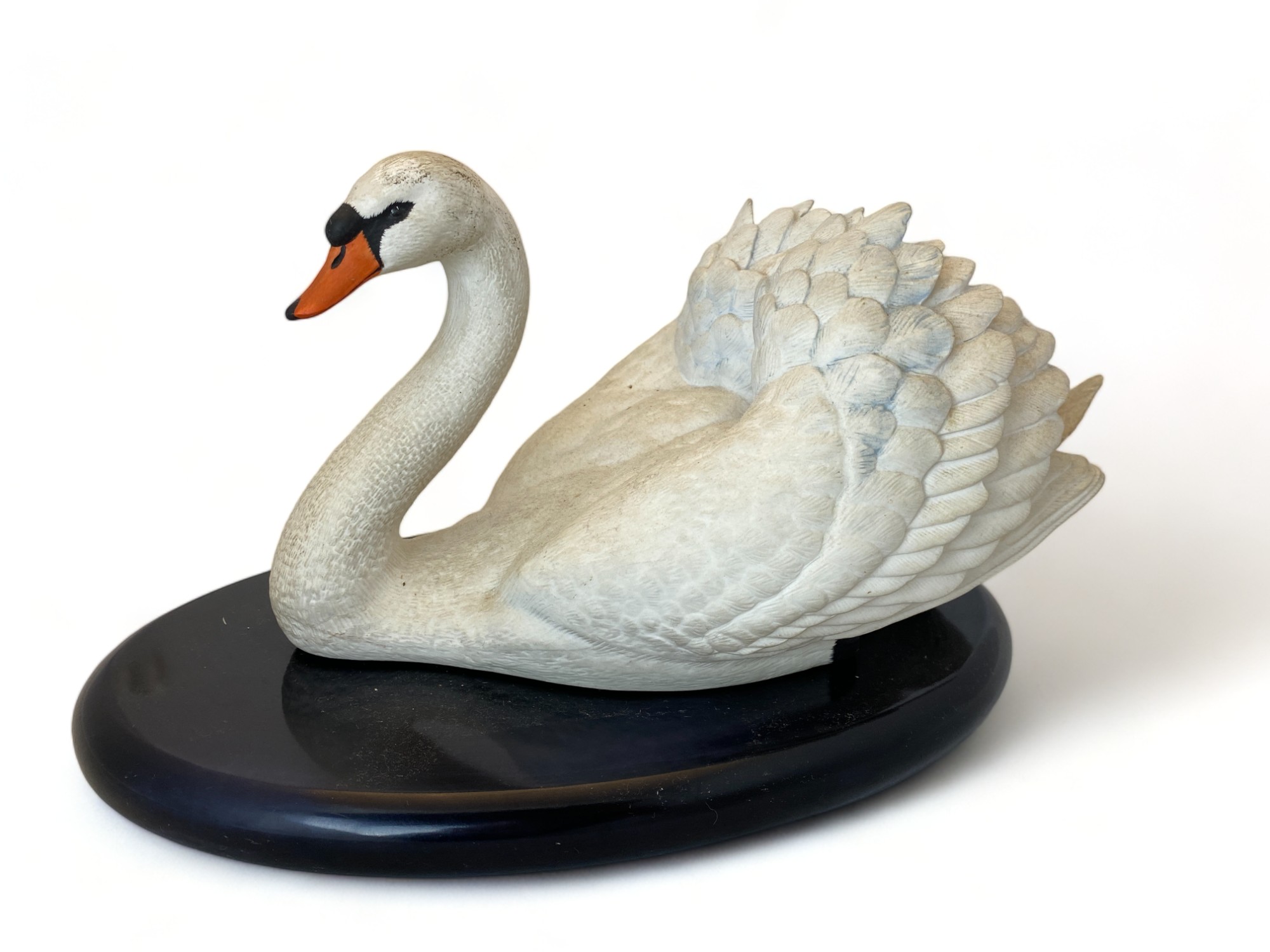 A Royal Doulton porcelain figure, 'The Boy Evacuee' and a Franklin Mint bisque porcelain 'Royal Swan - Image 7 of 13