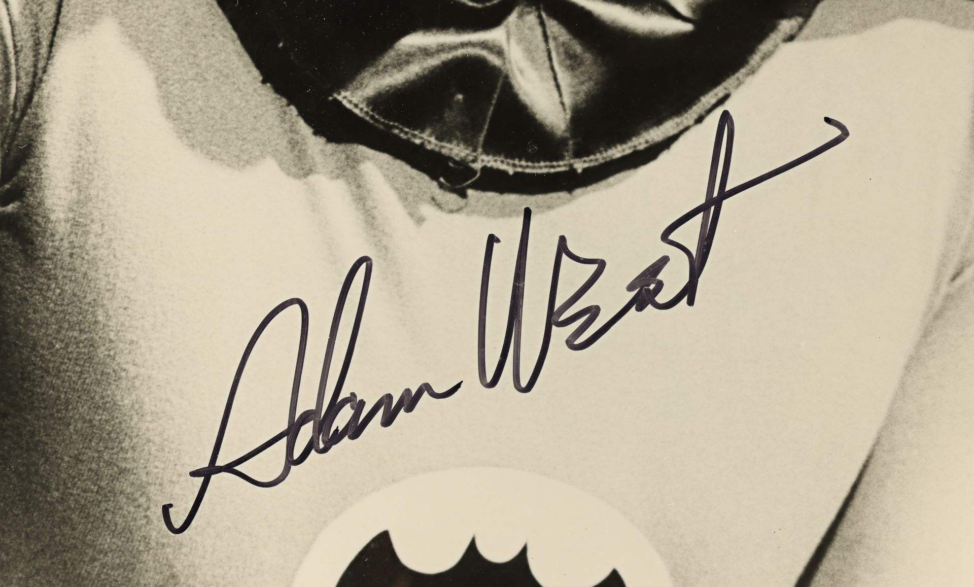 BATMAN (1966) - Adam West Autographed Framed Display - Image 2 of 2