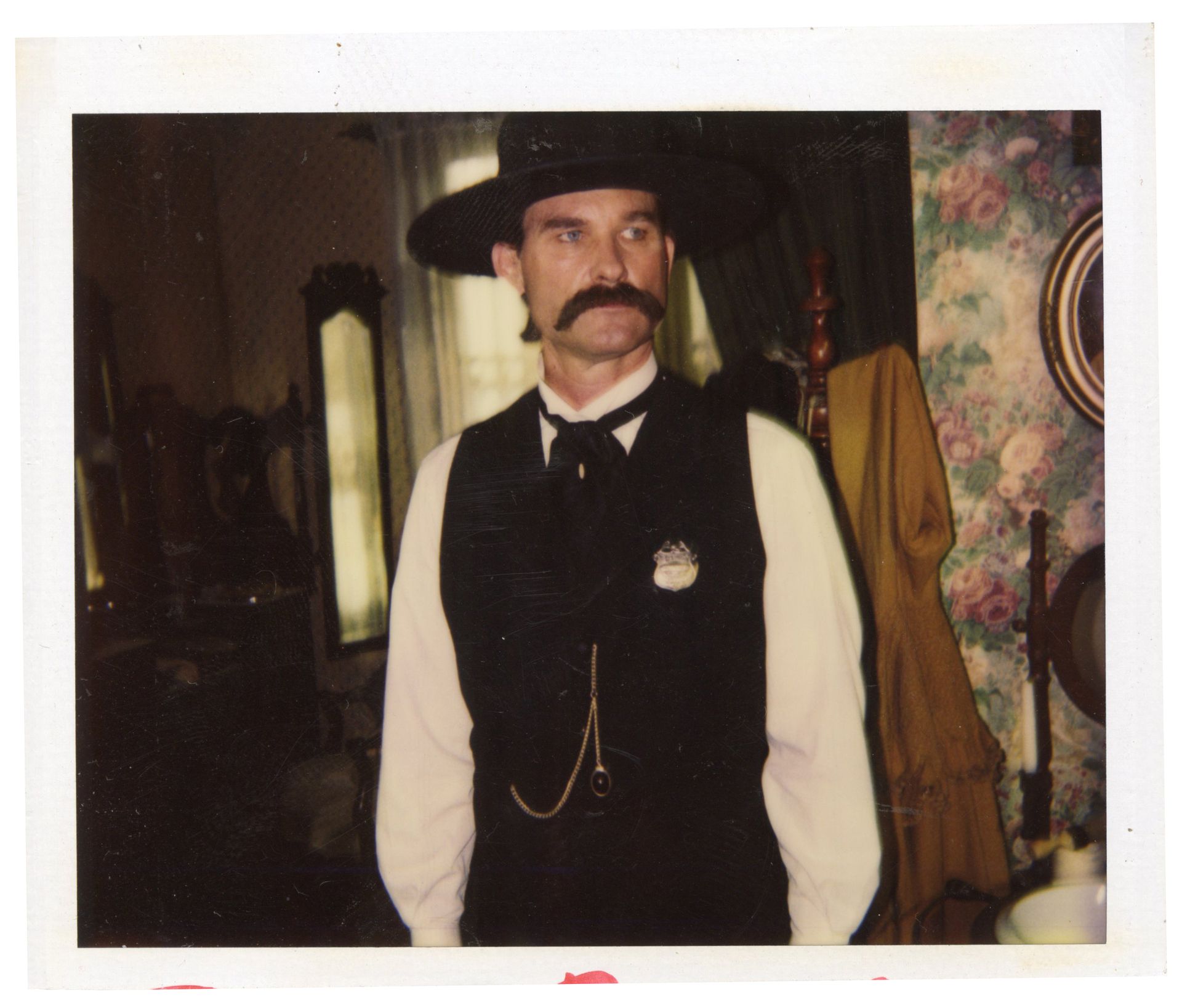 TOMBSTONE (1993) - Set of 30 Key Cast Continuity Photographs - Bild 9 aus 30