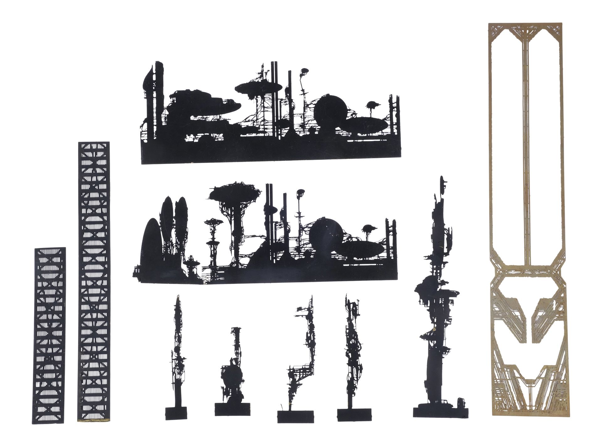 BLADE RUNNER (1982) - Set of Los Angeles Skyline and Tyrell Pyramid Model Miniature Etching Sheets - Bild 2 aus 3