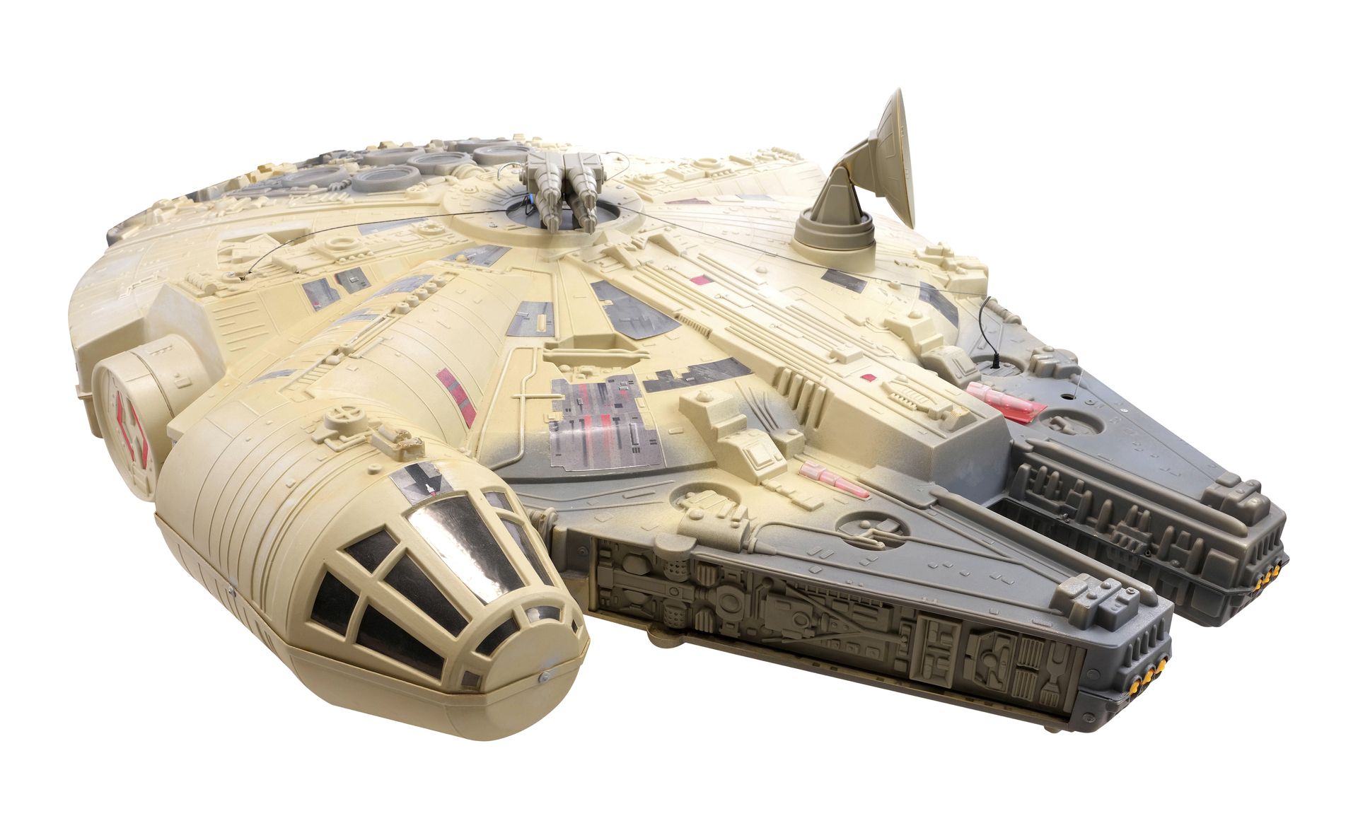 STAR WARS TOYS - Light-Up Toys-R-Us Millennium Falcon "Extraordinaire" Promotional Display