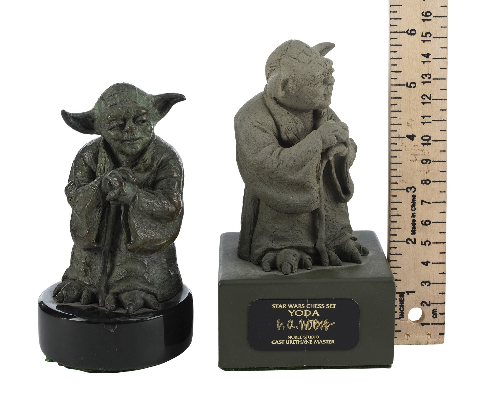 STAR WARS: ORIGINAL TRILOGY (1977 - 1983) - William Plumb Collection: Pair of Yoda Chess Piece Maste - Bild 14 aus 14