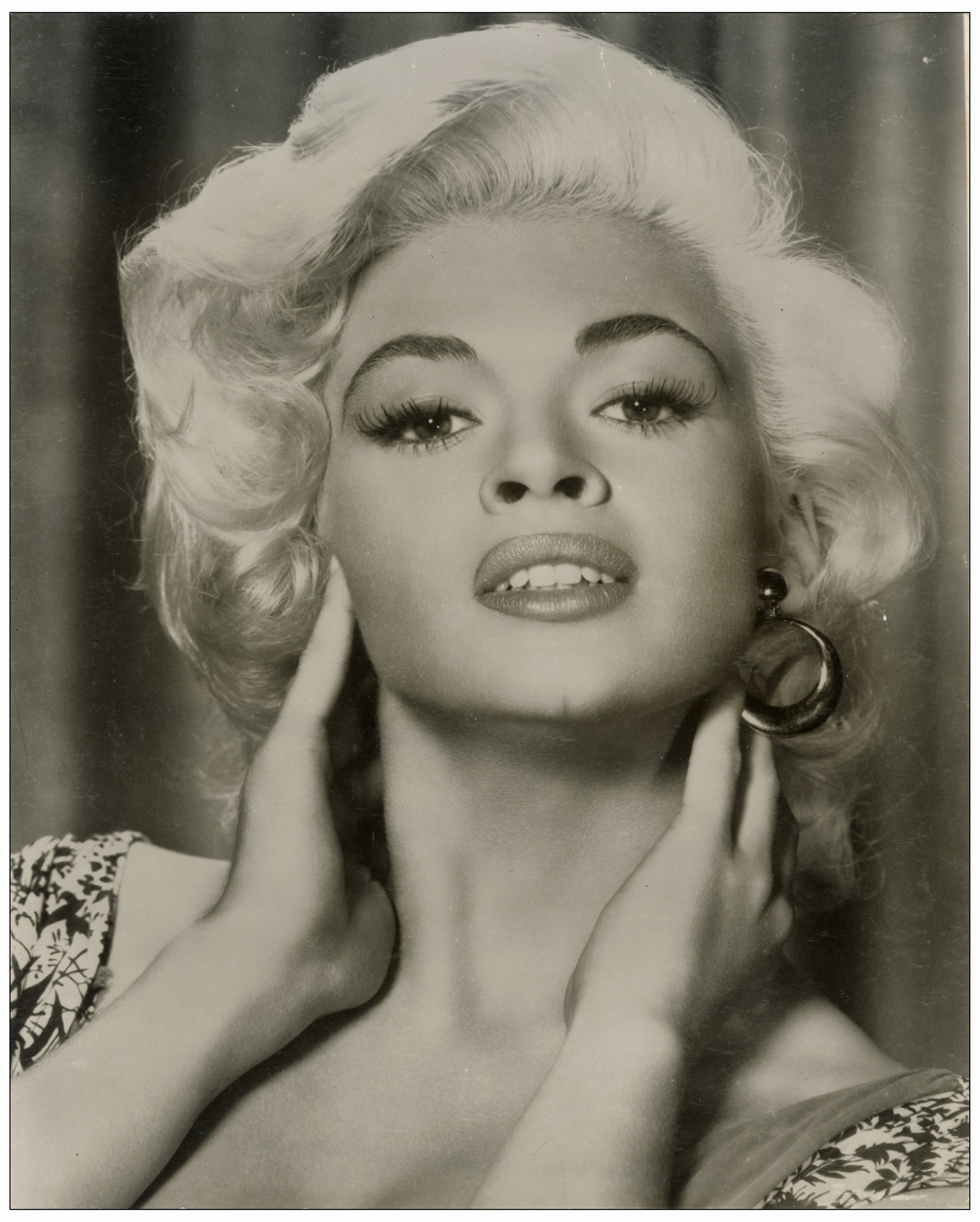 JAYNE MANSFIELD - (8" x 10") (16) Vintage Photos (10" x 8" ); Fine+ - Image 16 of 17