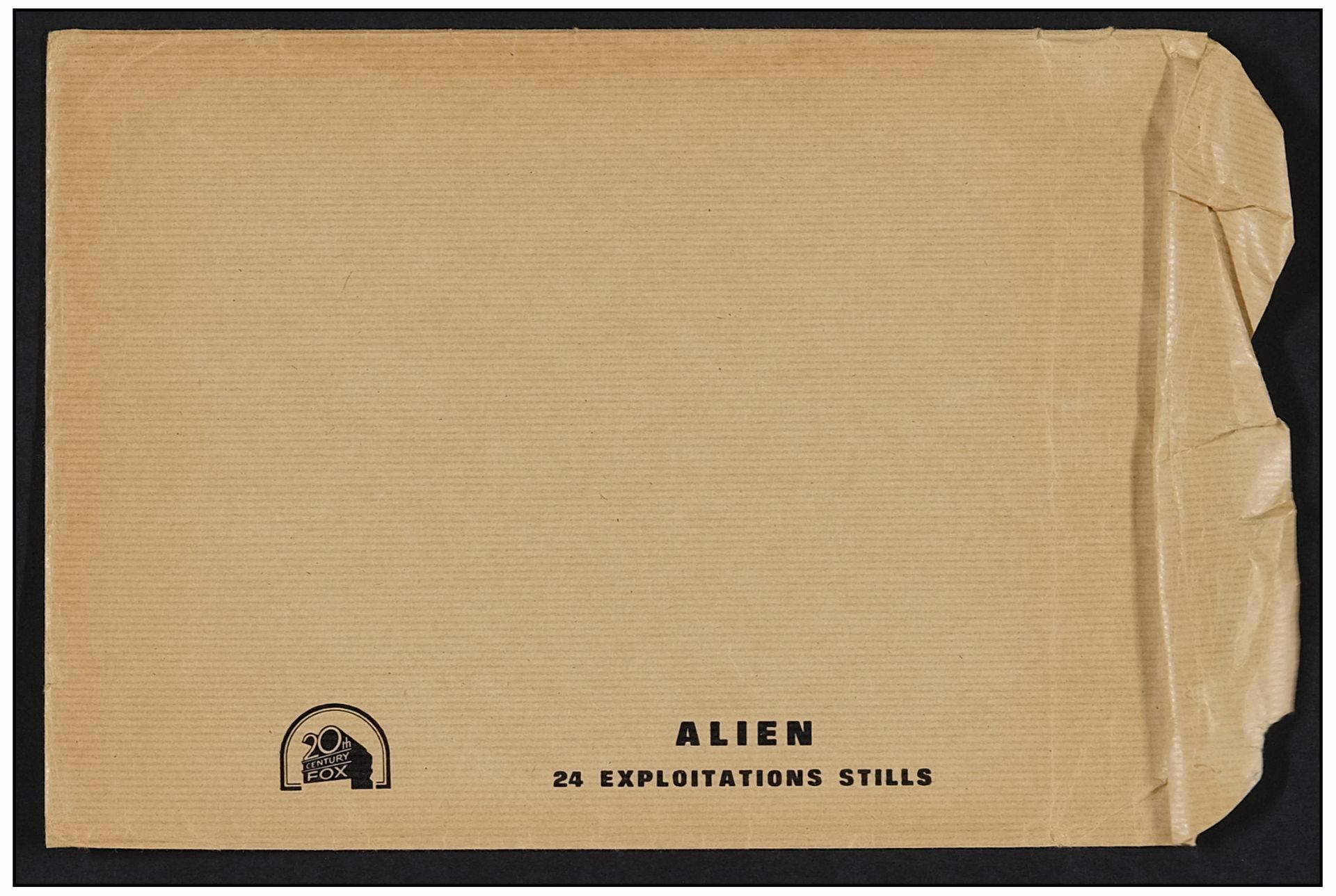 ALIEN - German Lobby Card Set of (24) and Envelope (8.5" x 10.75"); Fine+ - Image 2 of 2