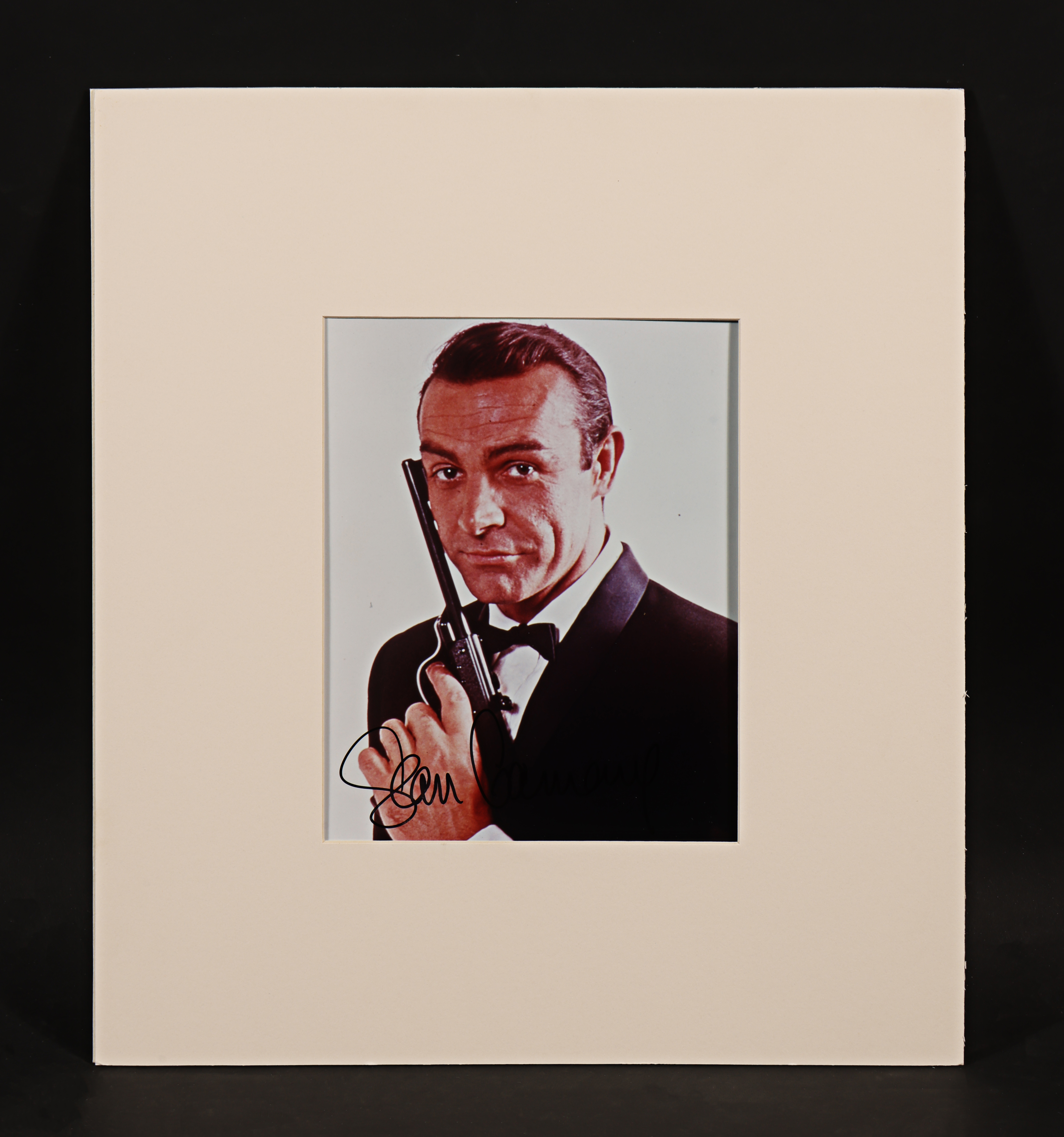 JAMES BOND: SEAN CONNERY - Sean Connery Autographed Still