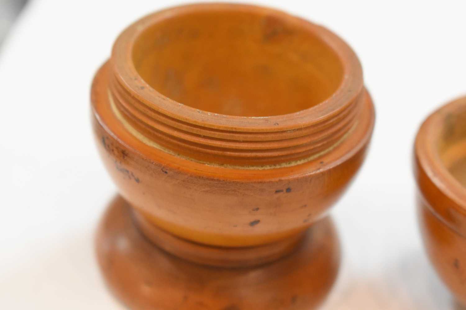 A group of 19th century treen to include a sugar castor, a pill silvering bowl and cover, two - Image 7 of 8