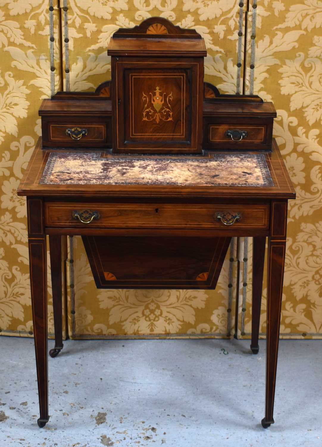 An Edwardian rosewood ladies work table, the raised back having a single cupboard door flanked by - Image 2 of 4