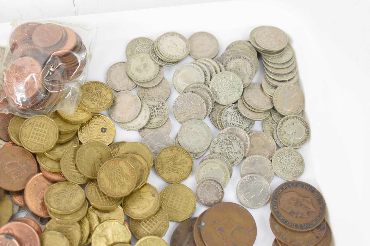 A collection of GB and worldwide coins and banknotes, to include silver sixpences, copper pennies, - Image 2 of 2