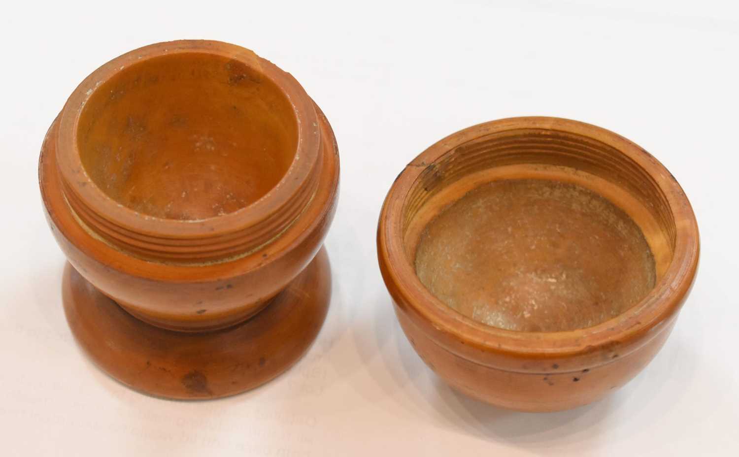 A group of 19th century treen to include a sugar castor, a pill silvering bowl and cover, two - Image 8 of 8