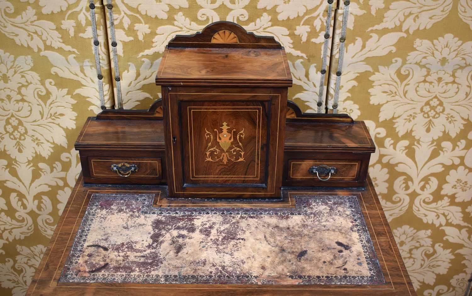 An Edwardian rosewood ladies work table, the raised back having a single cupboard door flanked by - Image 4 of 4