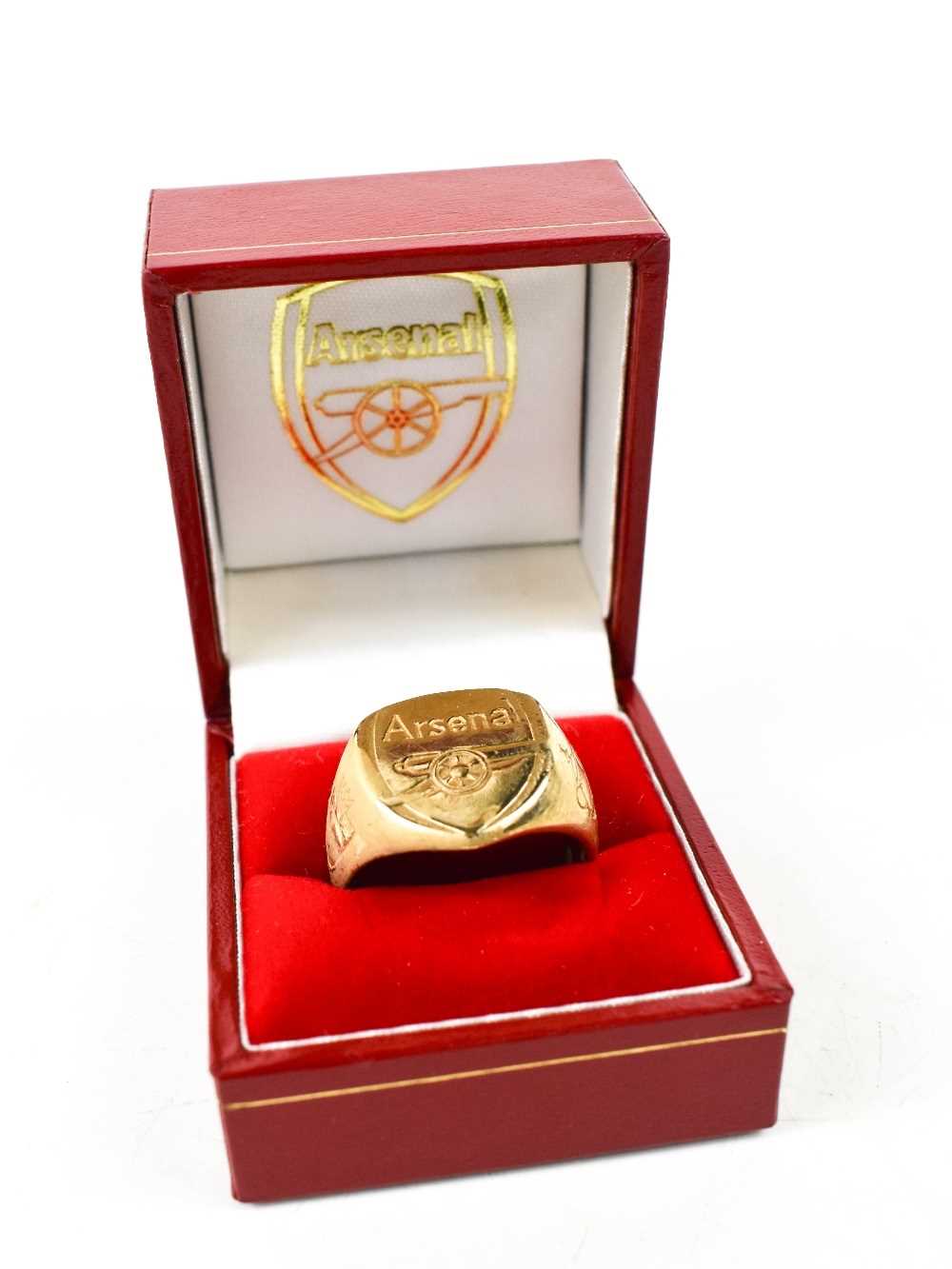 A 9ct gold Arsenal Football club insignia gentleman's signet ring, size Z, 8.8g. - Image 2 of 2