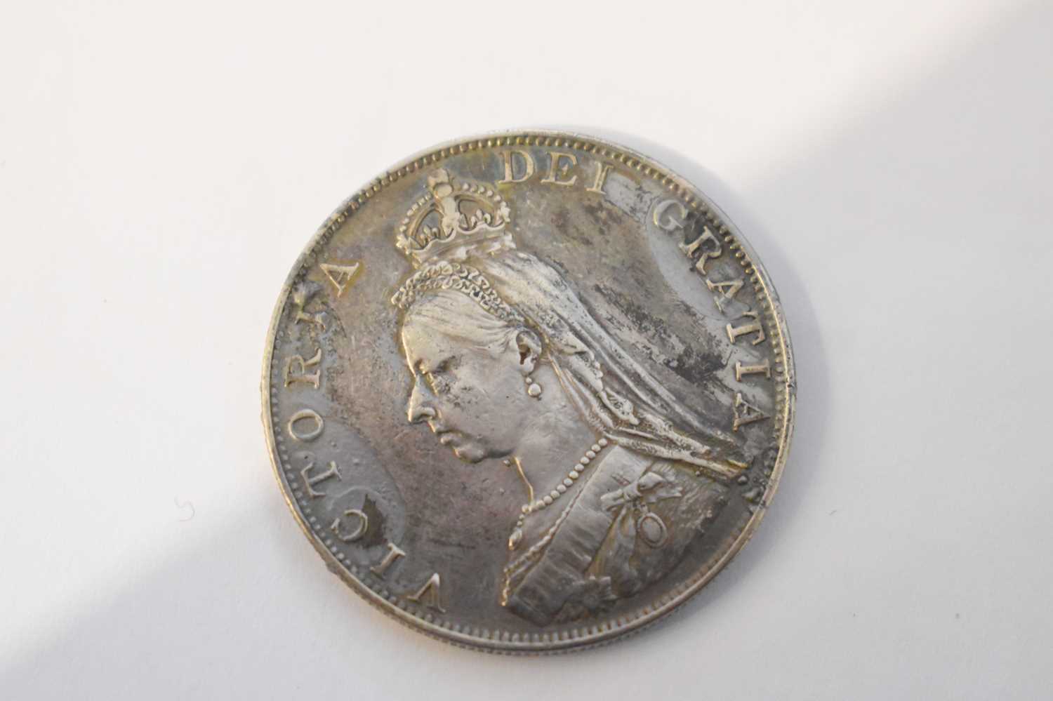 An 1887 Queen Victoria Jubilee silver coin set in a fitted case. - Image 4 of 8