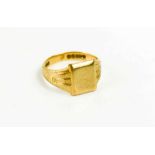 A 9ct gold signet ring, size L, 3.6g.