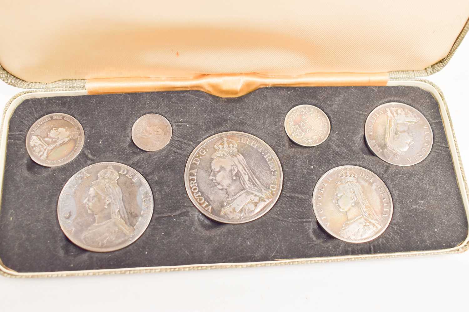 An 1887 Queen Victoria Jubilee silver coin set in a fitted case. - Image 2 of 8