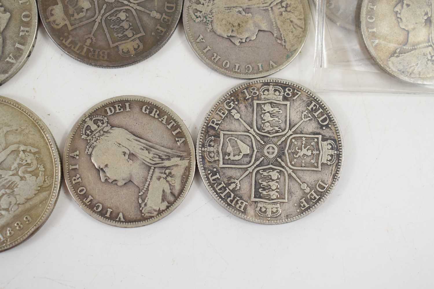 A collection of coins to include silver shillings, Queen Victorian crown dated 1844, florin 1887, - Image 4 of 7