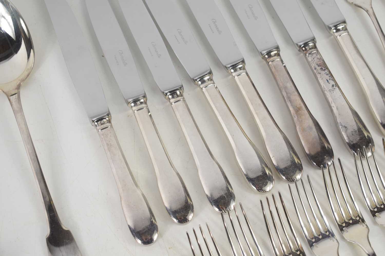 A set of Christofle plated flatwares comprising eight knives, butter knives, forks, dessert forks, - Image 4 of 6