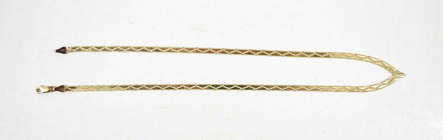 An Italian 9ct gold herringbone necklace of wishbone form, with engraved decoration, 5.2g.