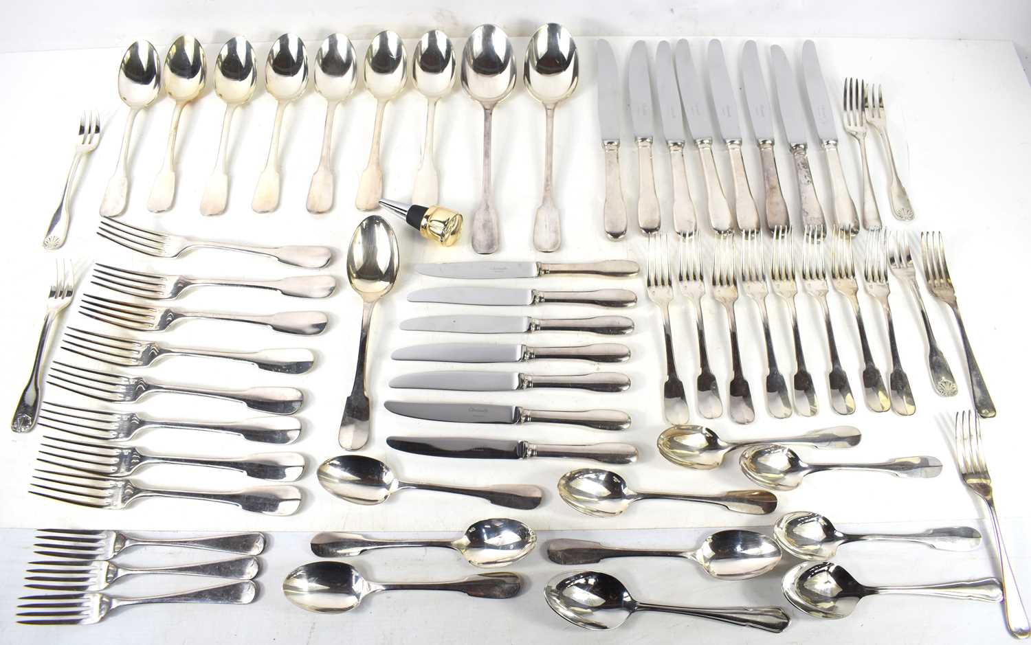 A set of Christofle plated flatwares comprising eight knives, butter knives, forks, dessert forks, - Image 2 of 6