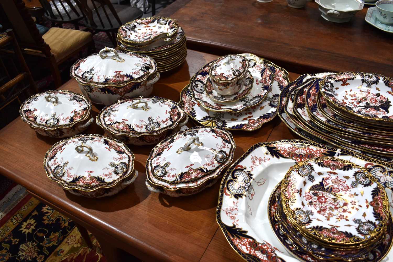 An extensive early 20th century Osmaston Road Royal Crown Derby part dinner service in the Japan - Image 5 of 9