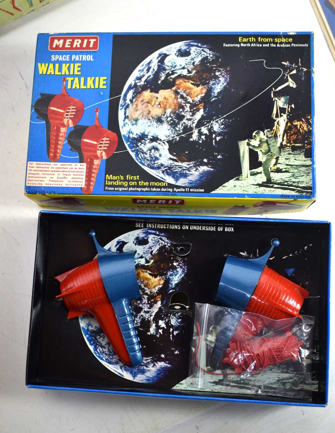 A group of vintage space toys to include a Louis Marx Mystery Space Ship in the original box, a - Image 2 of 8