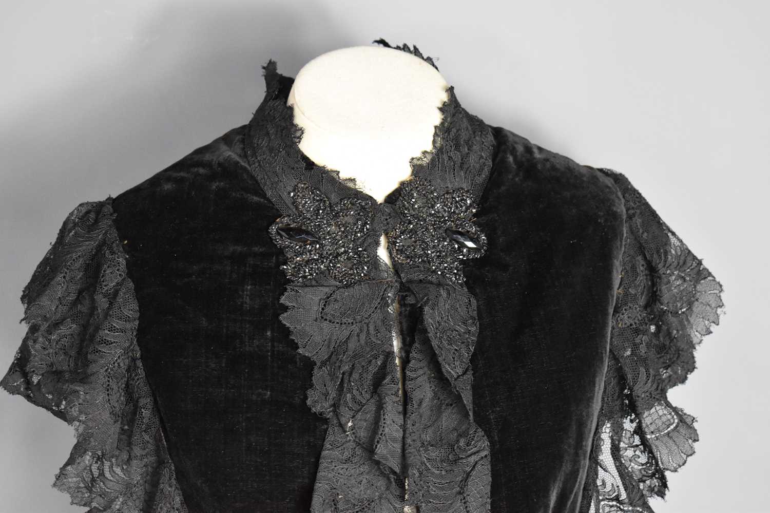 A Victorian velvet and lace mourning bodice with decorative jet bead work and tassels. - Image 4 of 6