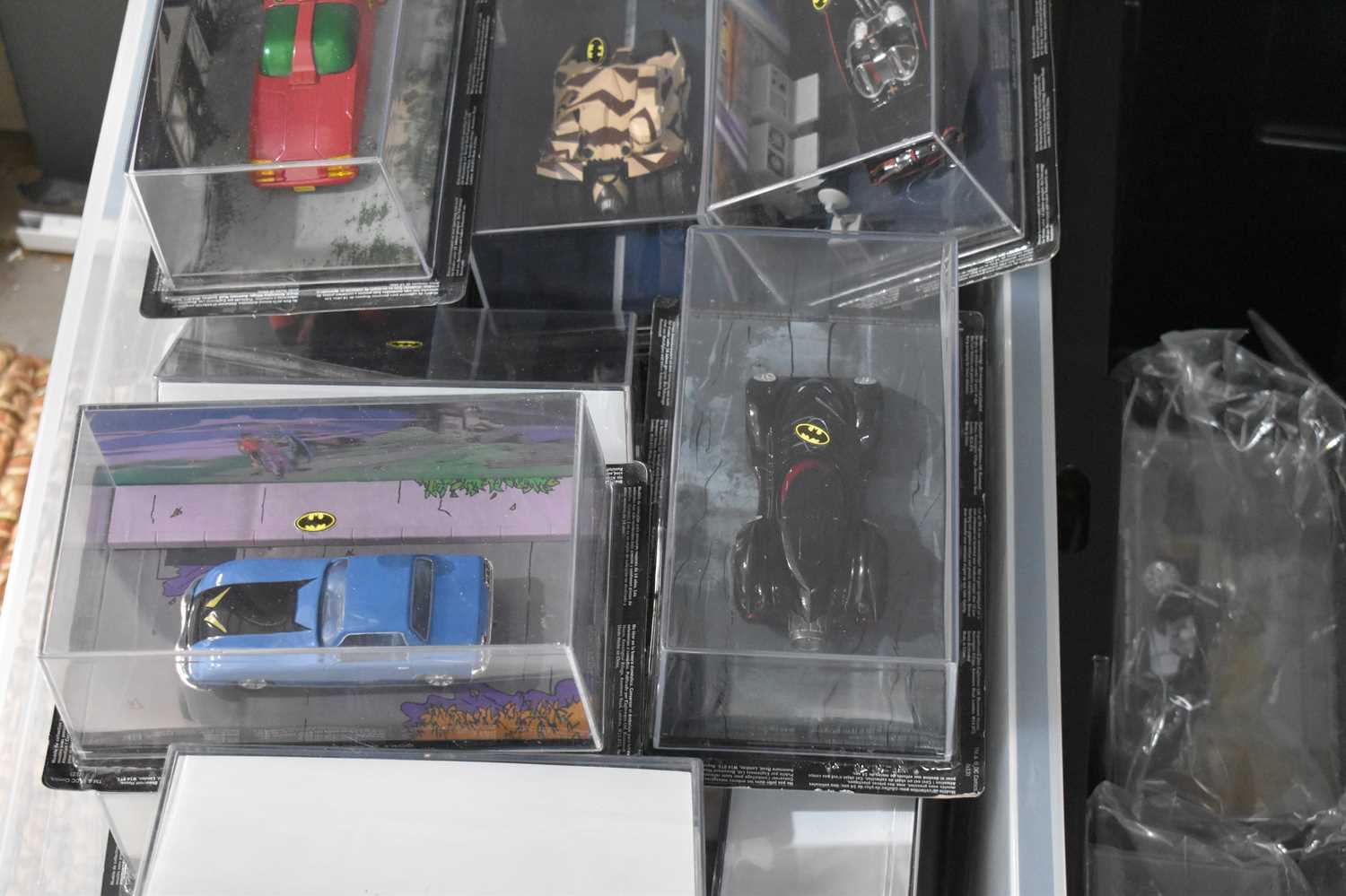 An extensive collection of Eaglemoss Batman Automobilia Collector's Models with magazines, - Image 5 of 5