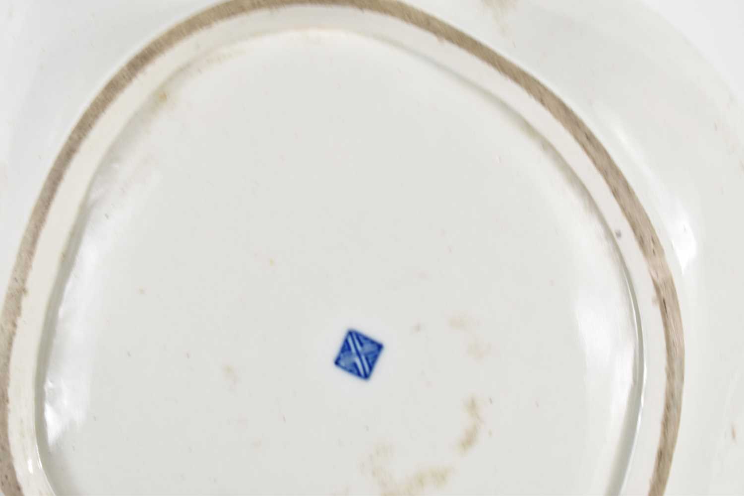 A 1st period Worcester dish in the Lady Mary Wortley Montagu pattern in the atelier of James - Image 3 of 5