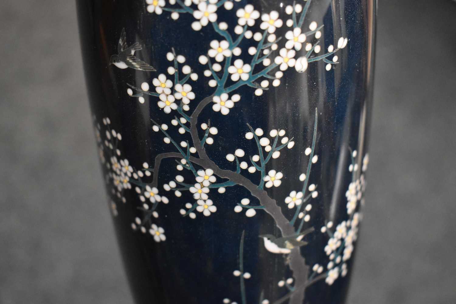 A pair of Art Deco cloisonne vases, of baluster form, the dark blue ground decorated with birds, - Image 5 of 14