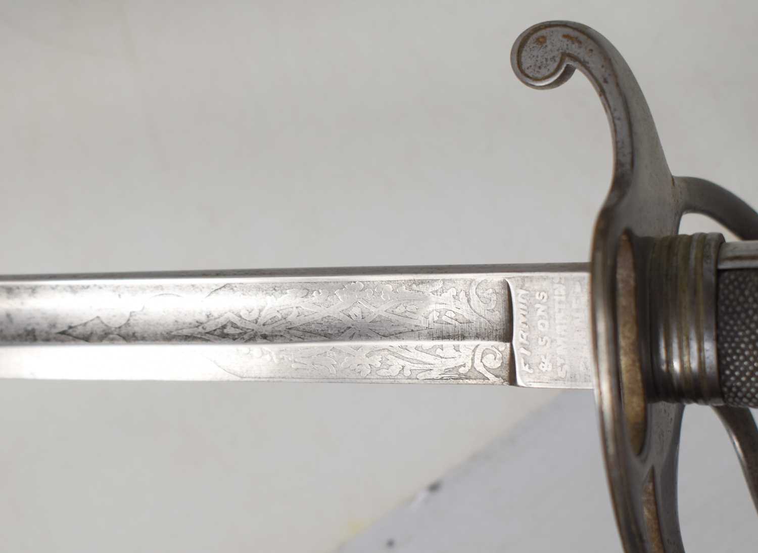 A British artillery officers sword and scabbard, the sword retailed by Firmin & Sons, the blade - Bild 4 aus 4