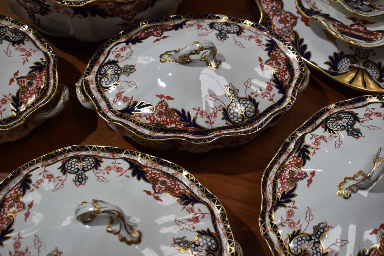 An extensive early 20th century Osmaston Road Royal Crown Derby part dinner service in the Japan - Image 9 of 9