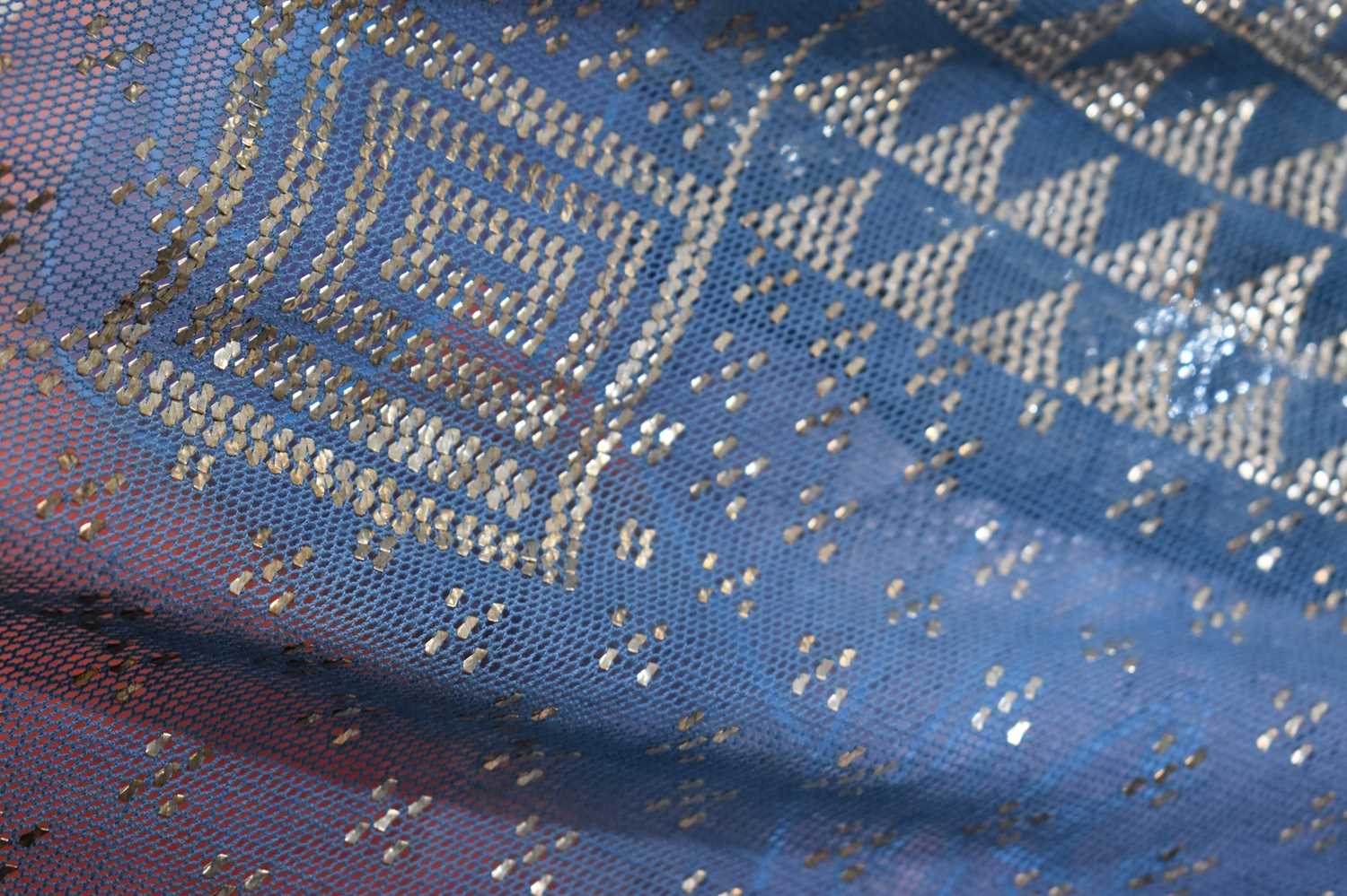 An Art Deco Egyptian Assuit shawl, the blue linen net with hammered silver abstract design, 78 by - Image 6 of 7