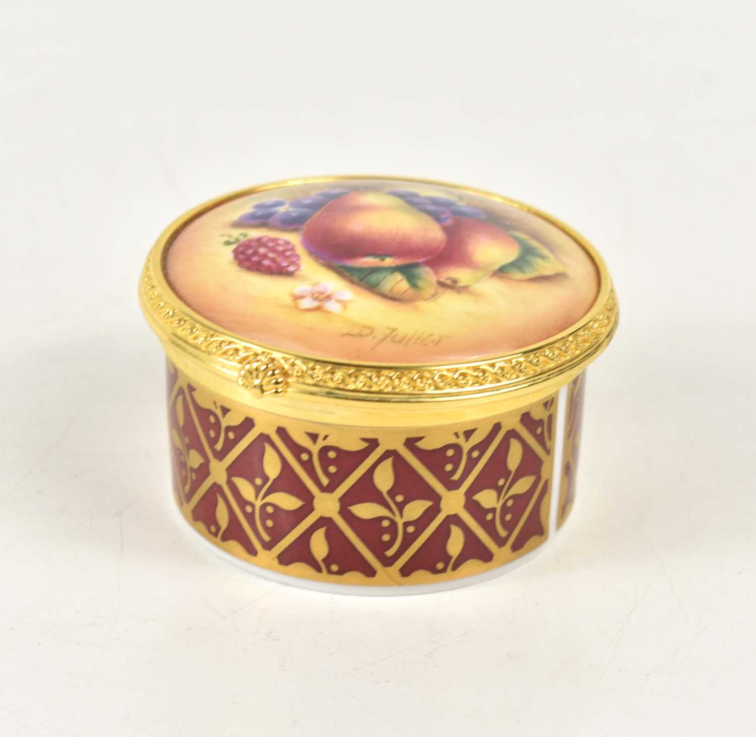 A Royal Worcester handpainted trinket box, the domed top painted with fruit and signed D.Fuller, the - Image 2 of 2