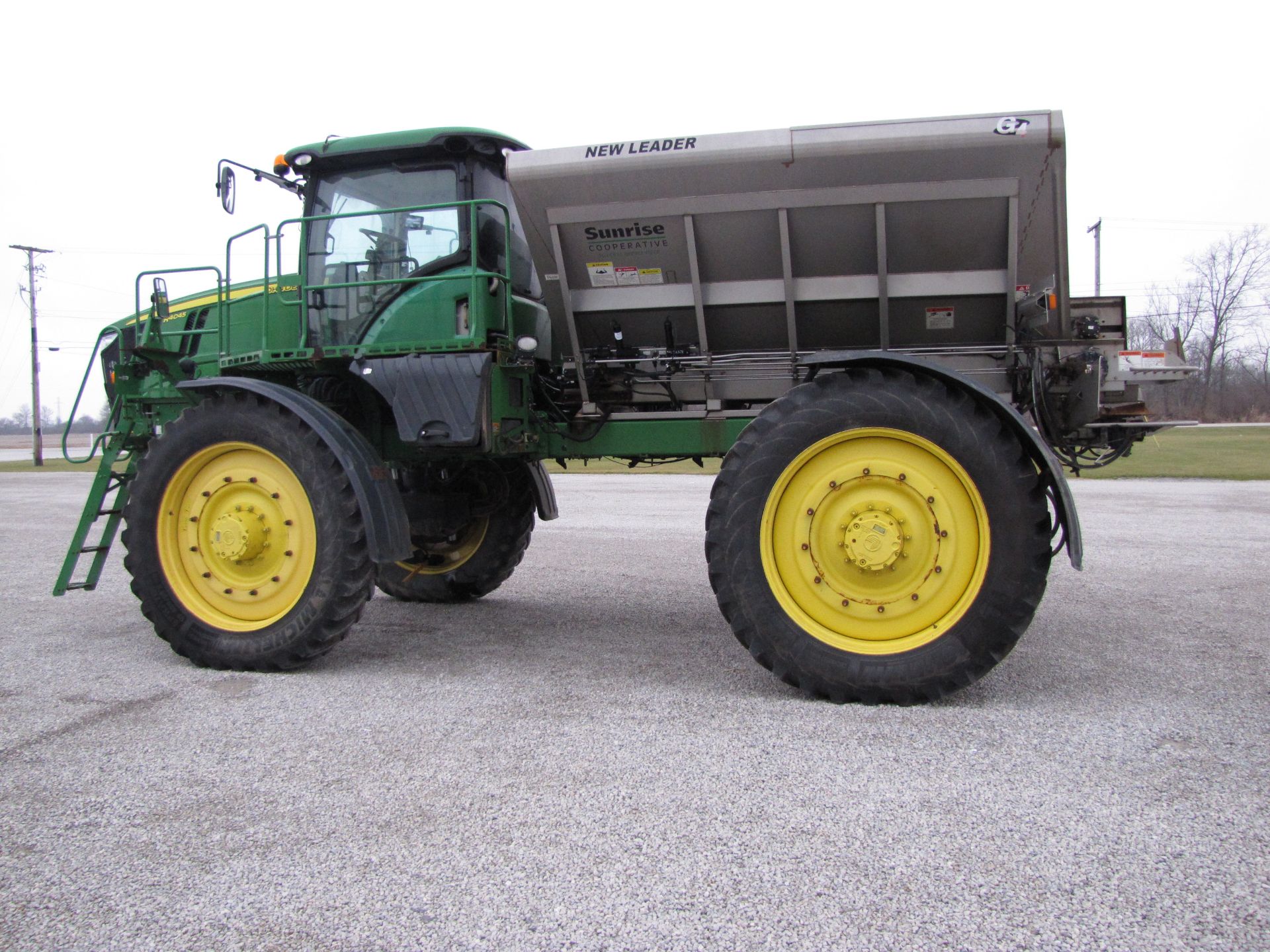 2015 JD R4045 - Image 18 of 90