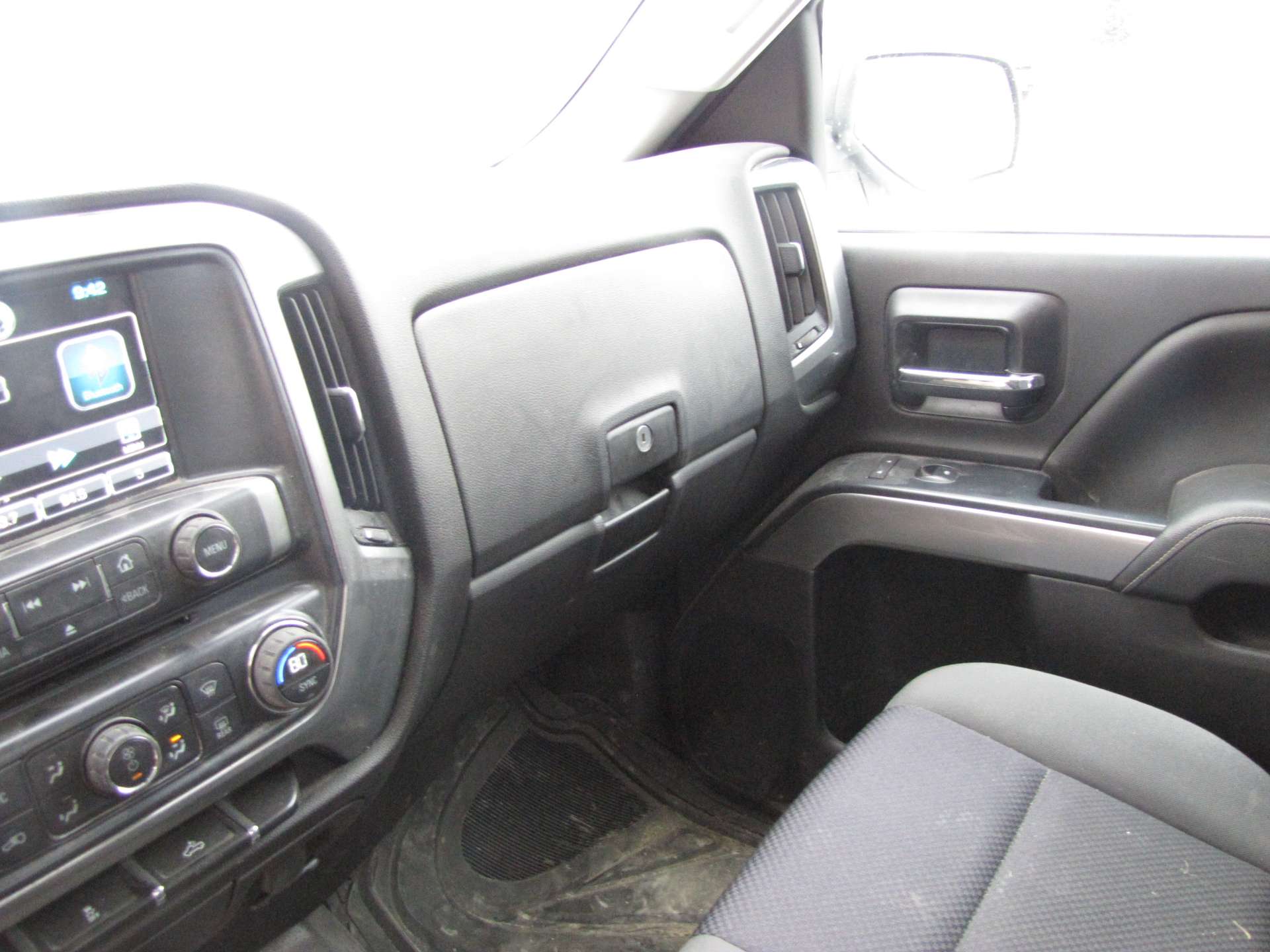 2014 Chevy Silverado 1500 pickup truck - Image 49 of 55