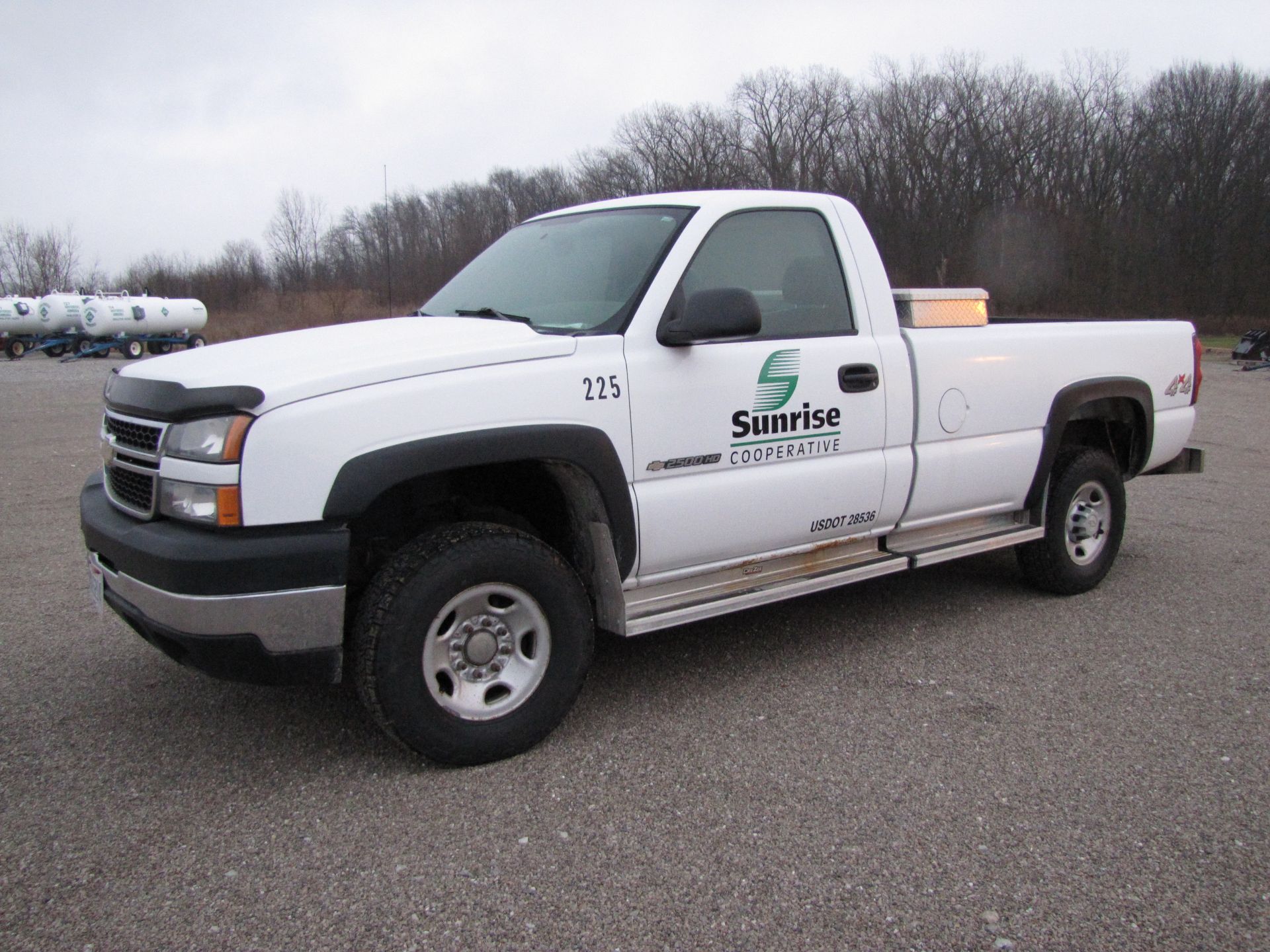 2006 Chevy 2500 HD pickup truck