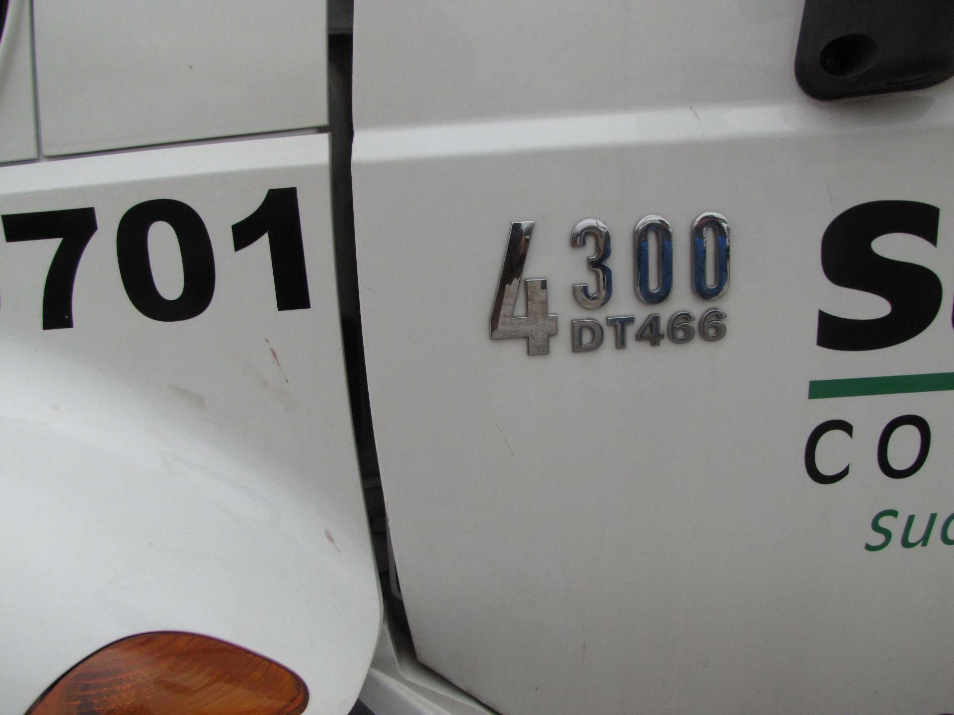 2007 International 4300 fuel truck - Image 15 of 73