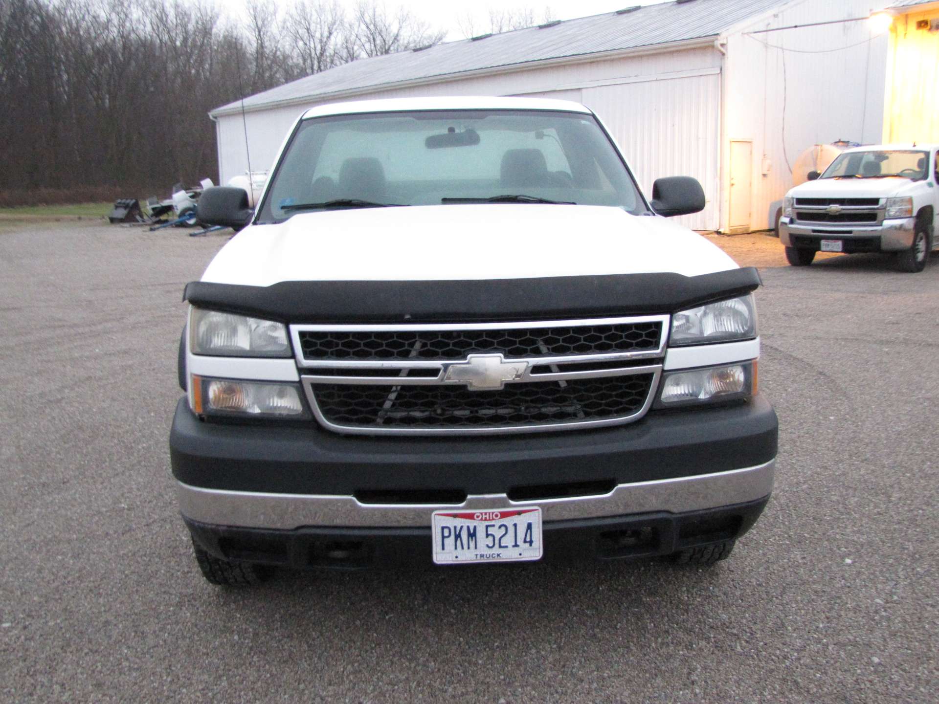 2006 Chevy 2500 HD pickup truck - Image 15 of 65