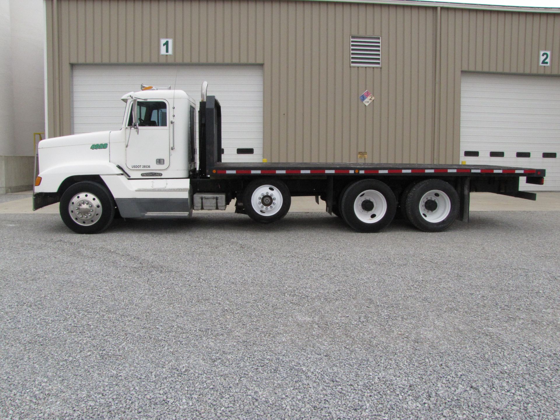 1993 Freightliner FLD120 semi truck - Image 4 of 71