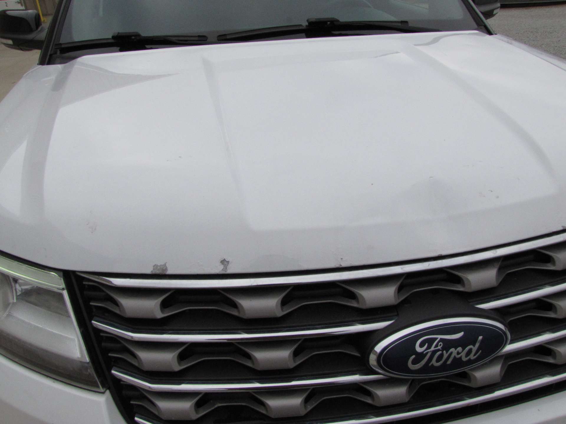2017 Ford Explorer XLT - Image 15 of 69
