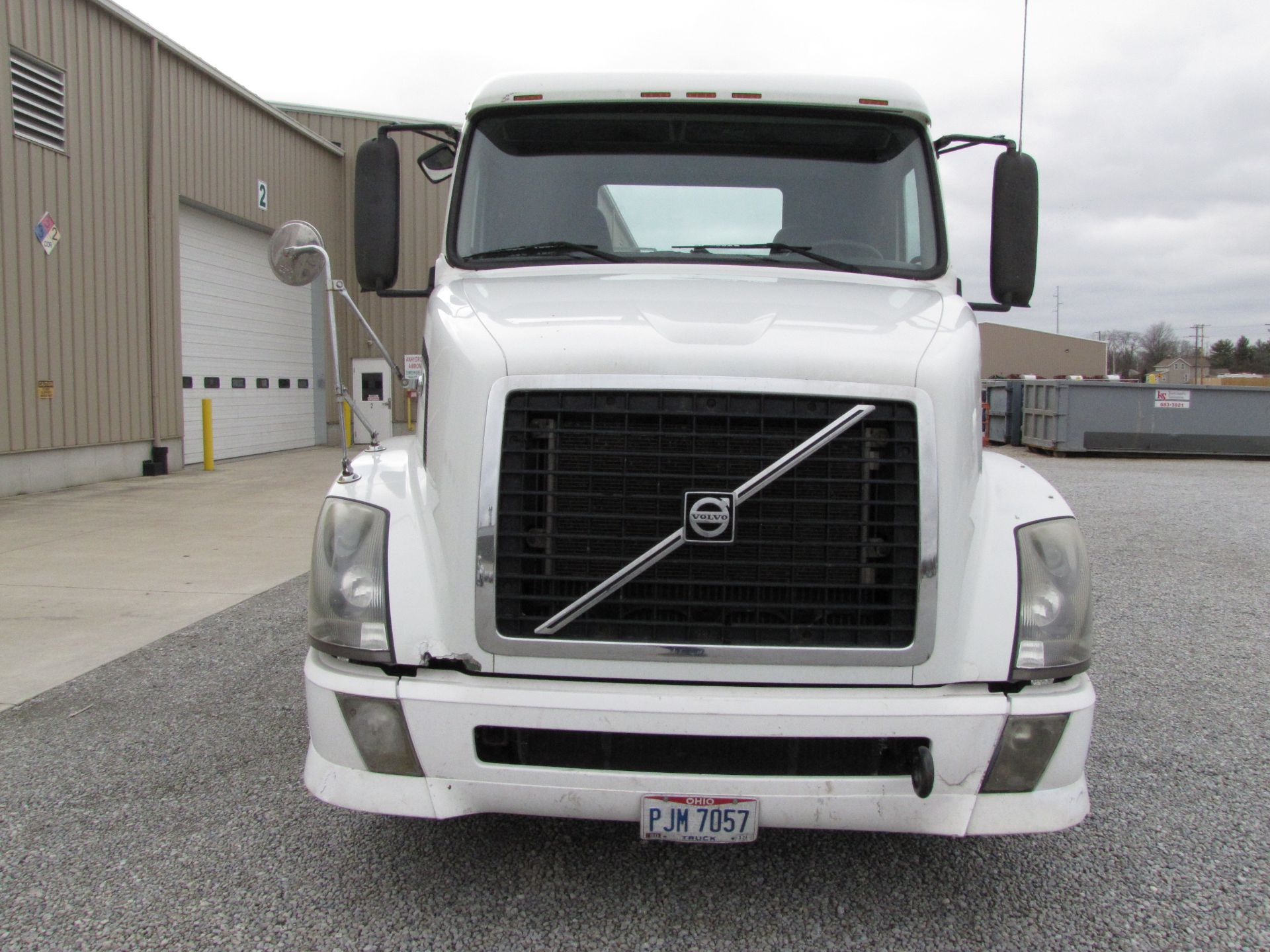 2006 Volvo 64T-300 semi truck - Image 7 of 66