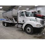 2004 Freightliner Columbia tender truck