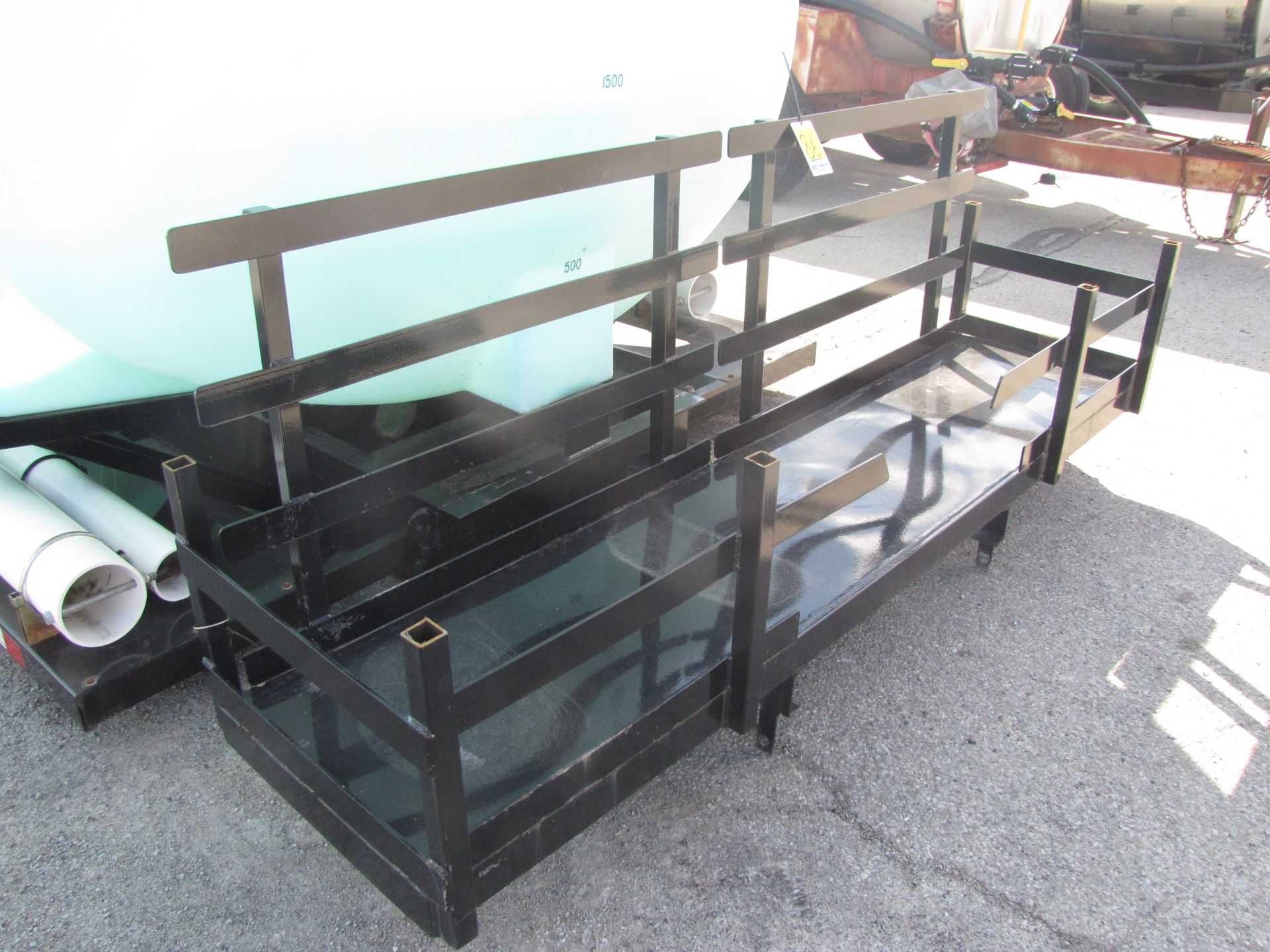 3200-gal poly tank on saddle - Image 6 of 19