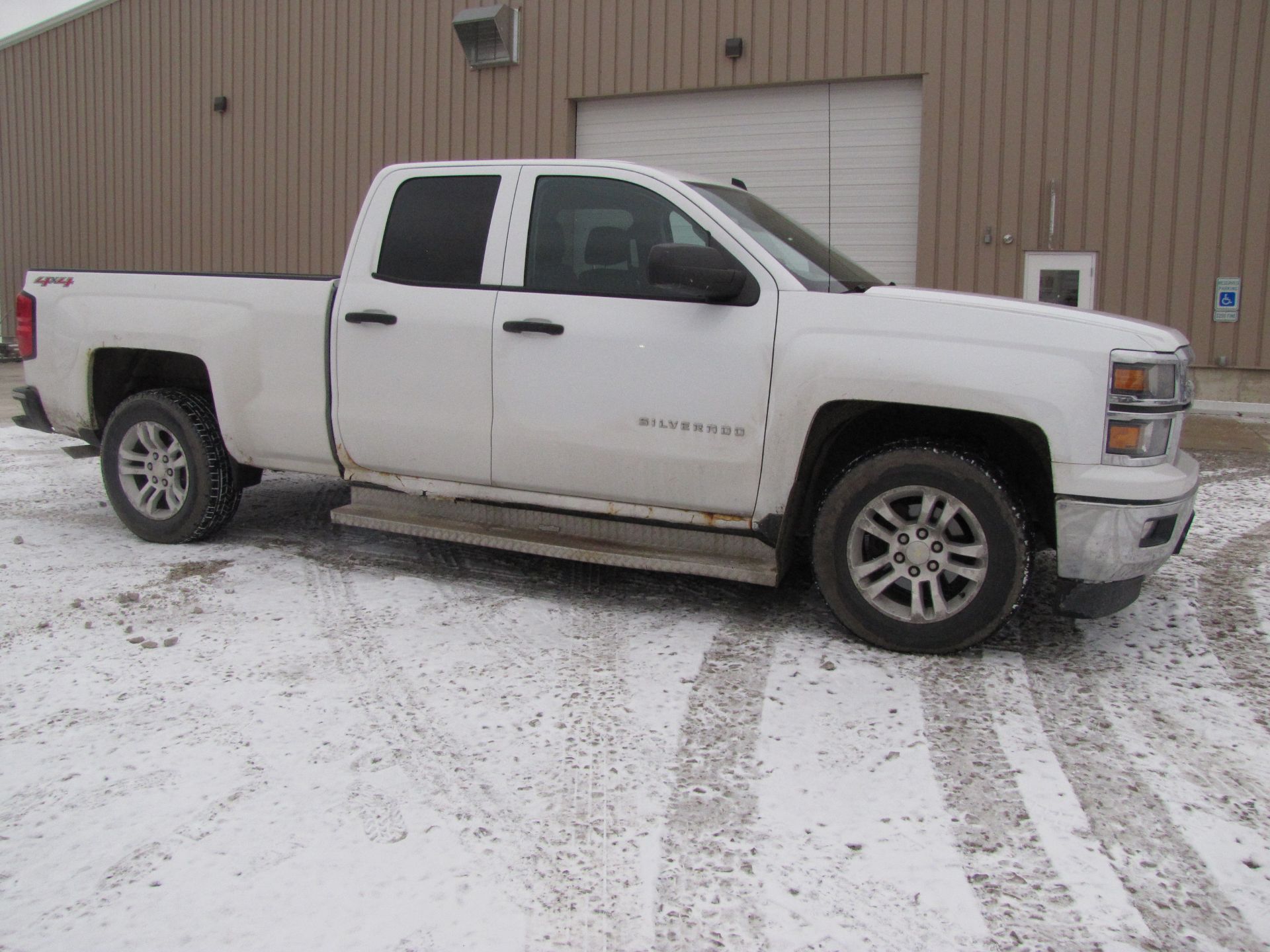 2014 Chevy Silverado 1500 pickup truck - Image 2 of 55