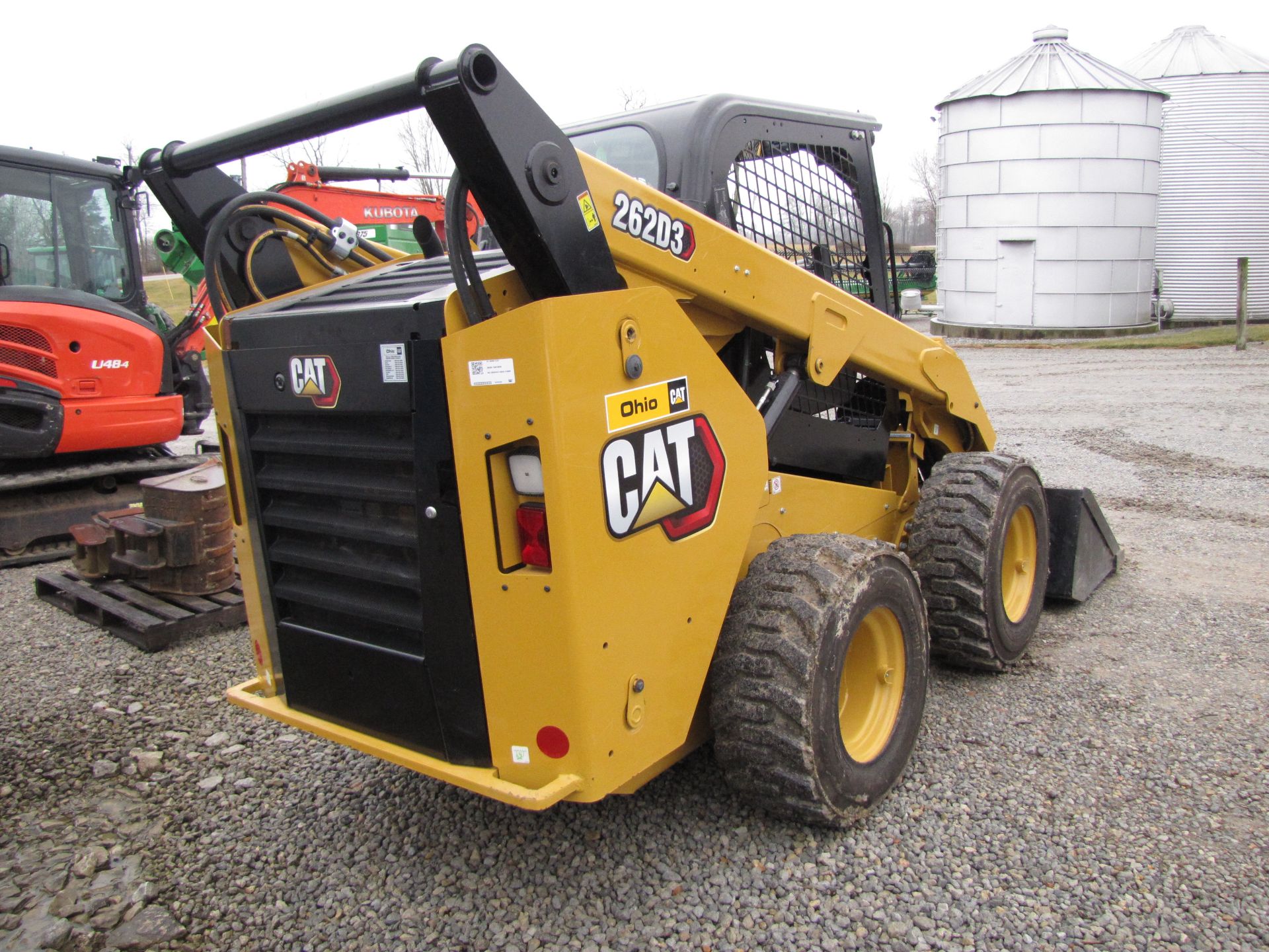 CAT 262D3 skid loader - Image 7 of 49