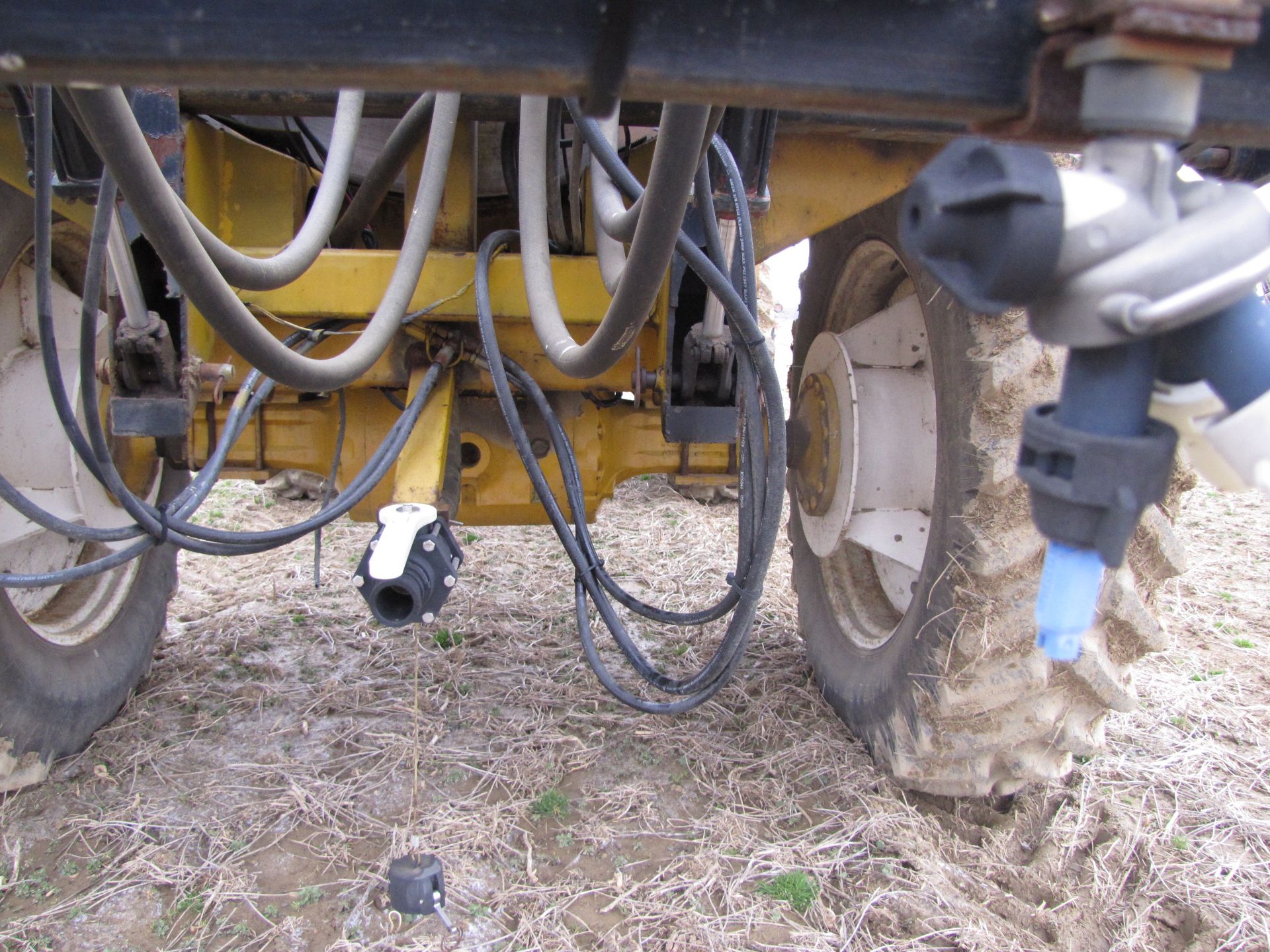 80' AG Gator 1004 Sprayer - Image 34 of 64