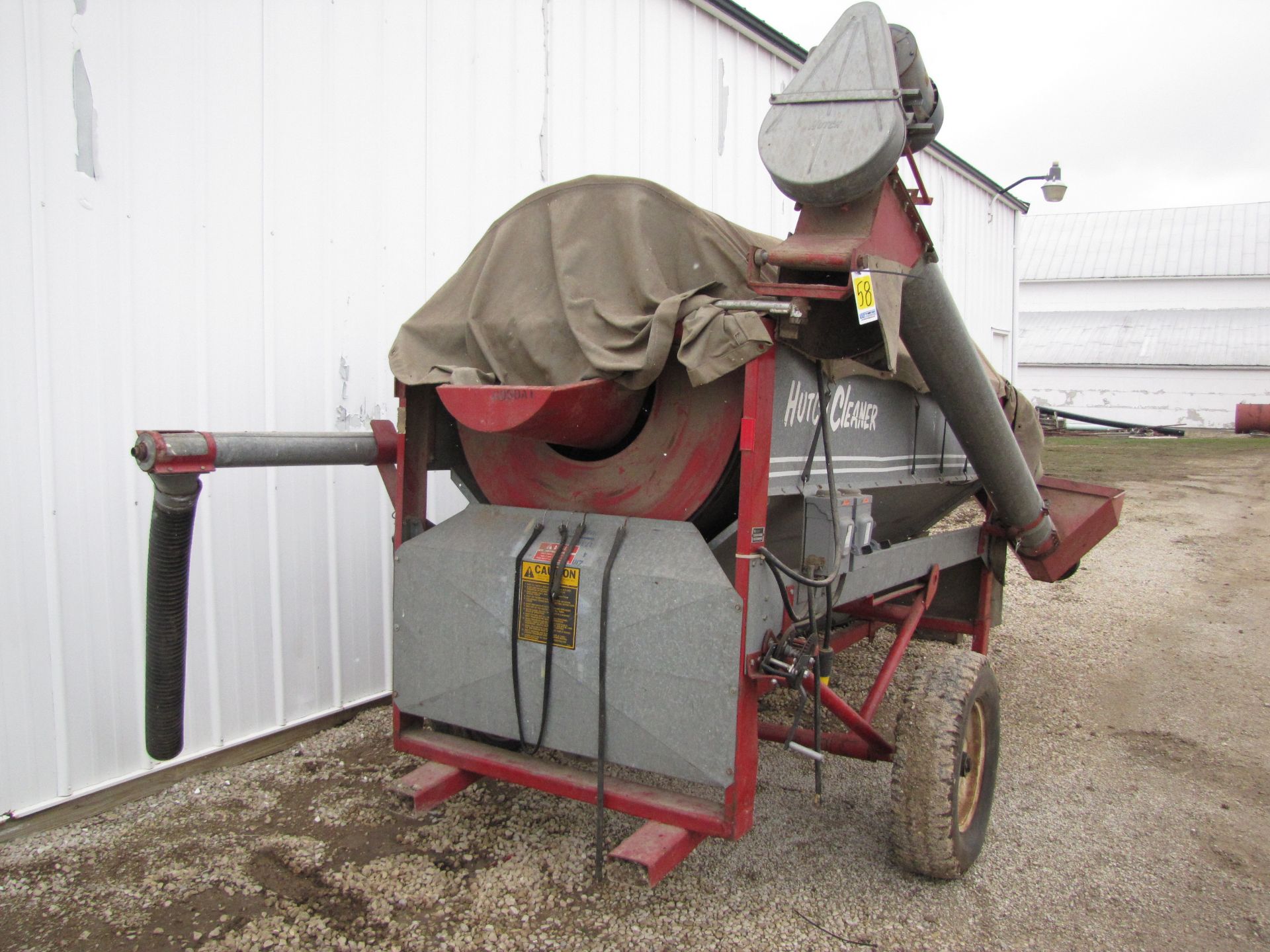 Hutch Cleaner C-1600 Grain Cleaner - Image 6 of 27