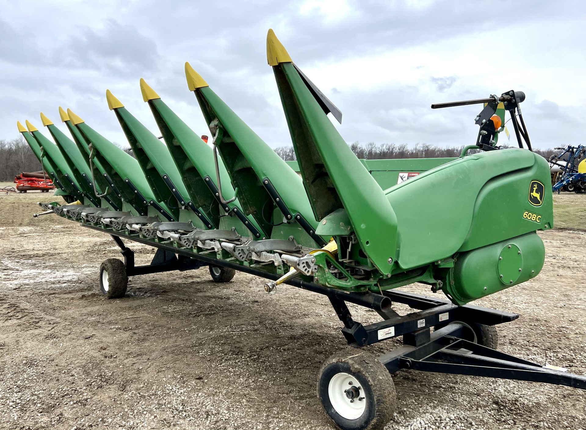 John Deere 608C Corn Head