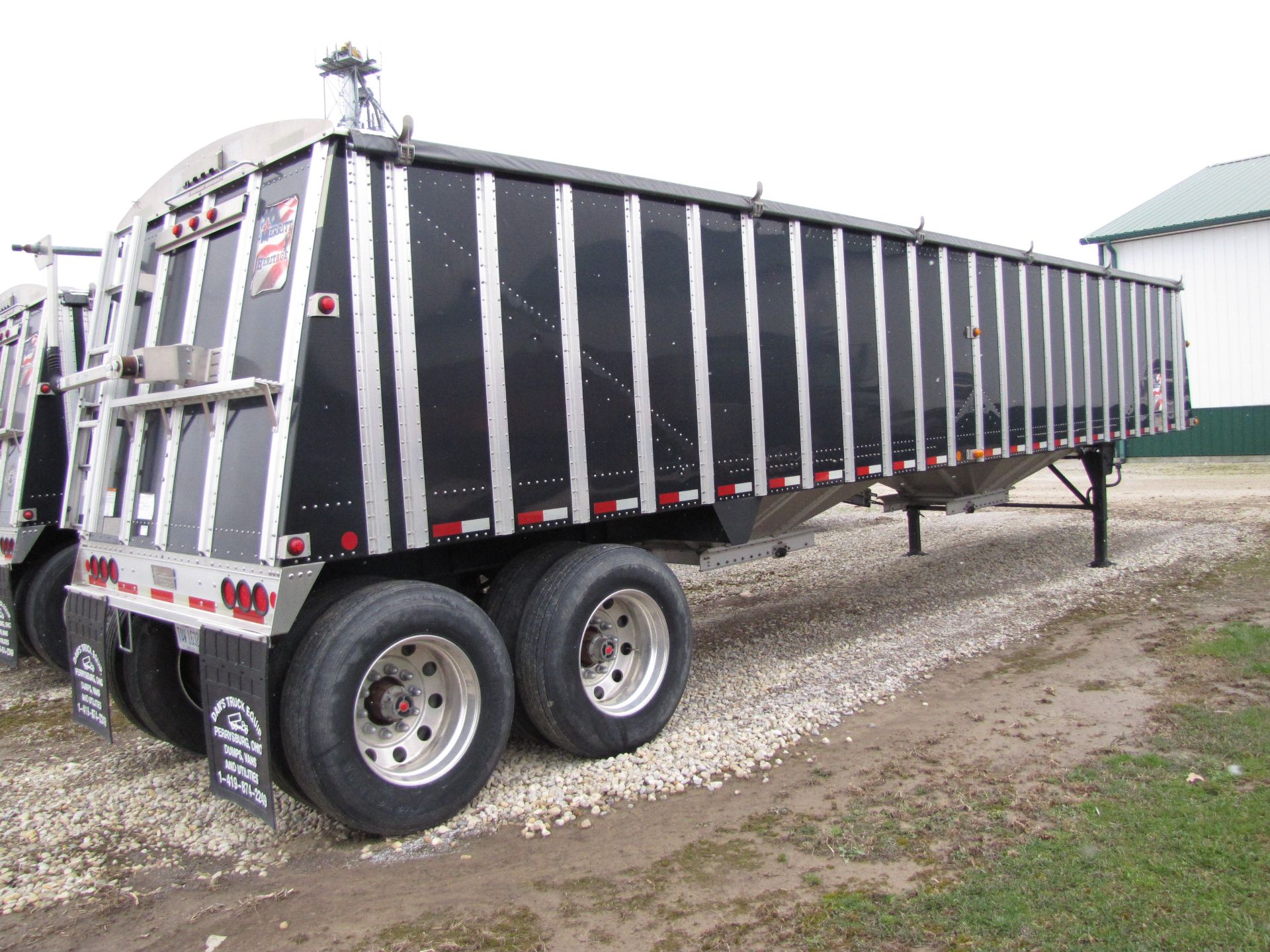 2015 38' Merritt Hopper Bottom Grain Trailer - Image 8 of 40